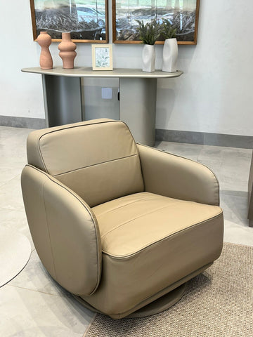 Poltrona Caju  Giratória com Balanço 78cm Salva