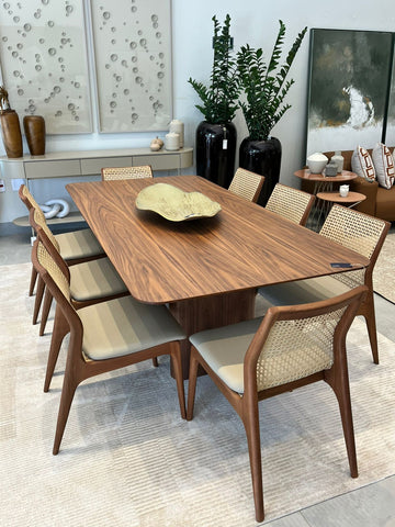 Mesa de Jantar Dune em Madeira Nogueira com Tampo Slim de 2,20m Gottems