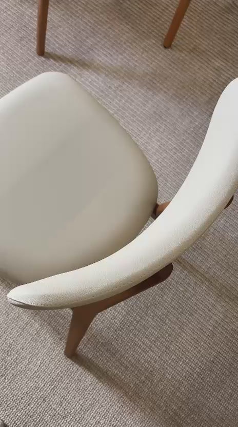 Cadeira Flith em Madeira Maciça Jequitibá Tec.825/23 48cm  Gottems